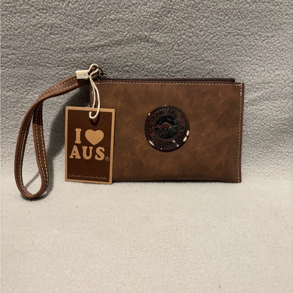 Kangaroo Australia Card Holder Wallet Badge New; some peeling